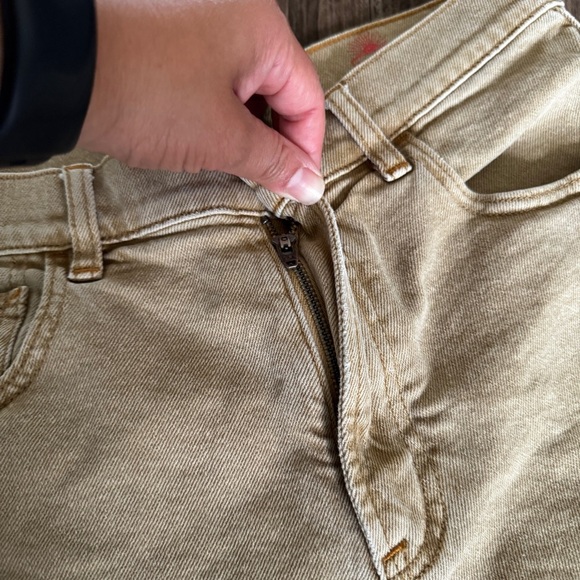 Faherty denim sunwashes raw hem jean shorts size 27  brown - Picture 7 of 7